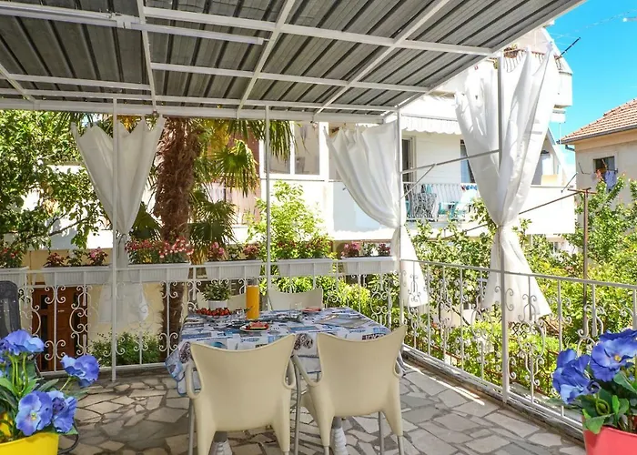 Imperium - With Terrace, Free Bikes Apartament