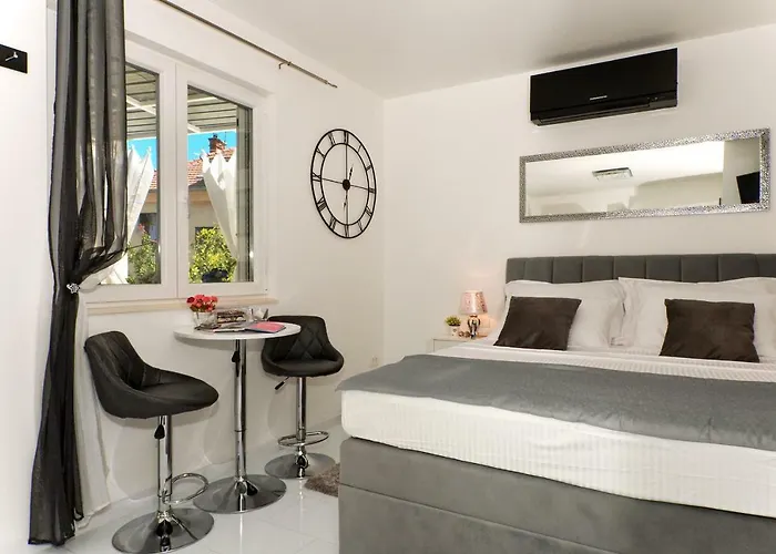Imperium - With Terrace, Free Bikes Apartament Split